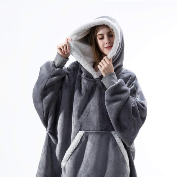 2021 fall/winter wearable lamb velvet lazy blanket, home casual plush sweater, wearable blanket - Image 5